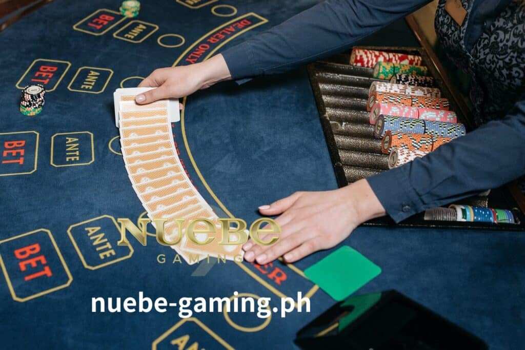 Walang ibang lugar sa casino na ang laro ay nag-aalok ng mas mataas na limitasyon at higit na kaguluhan kaysa sa mga baccarat table.