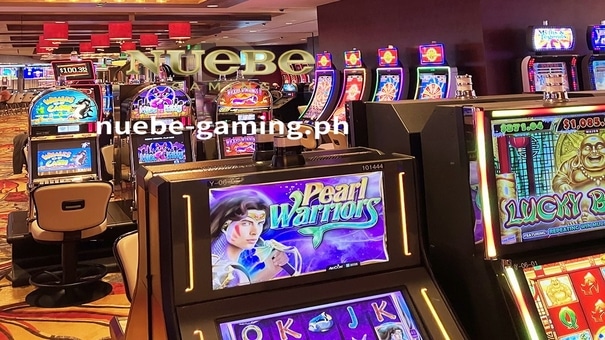 Halimbawa, nagtatampok ang ilang slot machine ng mga bonus round kung saan maaari mong paikutin muli ang mga reel para sa pagkakataong manalo ng higit pa!